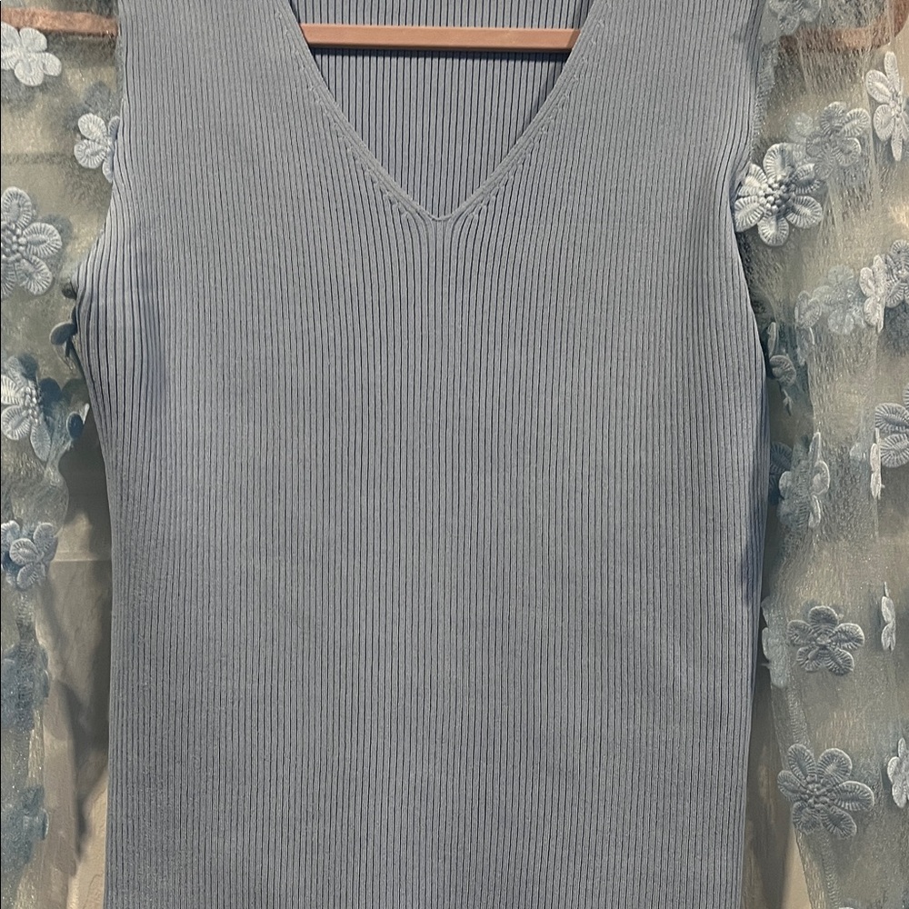 Elie Tahari Blue Pullover Sweater with Sheer Floral Sleeves Glam, Feminine S/P - Picture 3 of 16